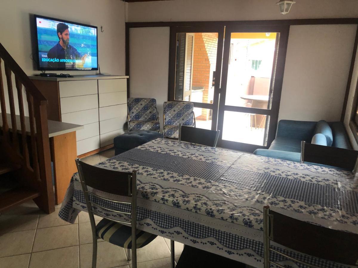 Linda casa com piscina em Bombinhas, espaço inteiro Exterior foto